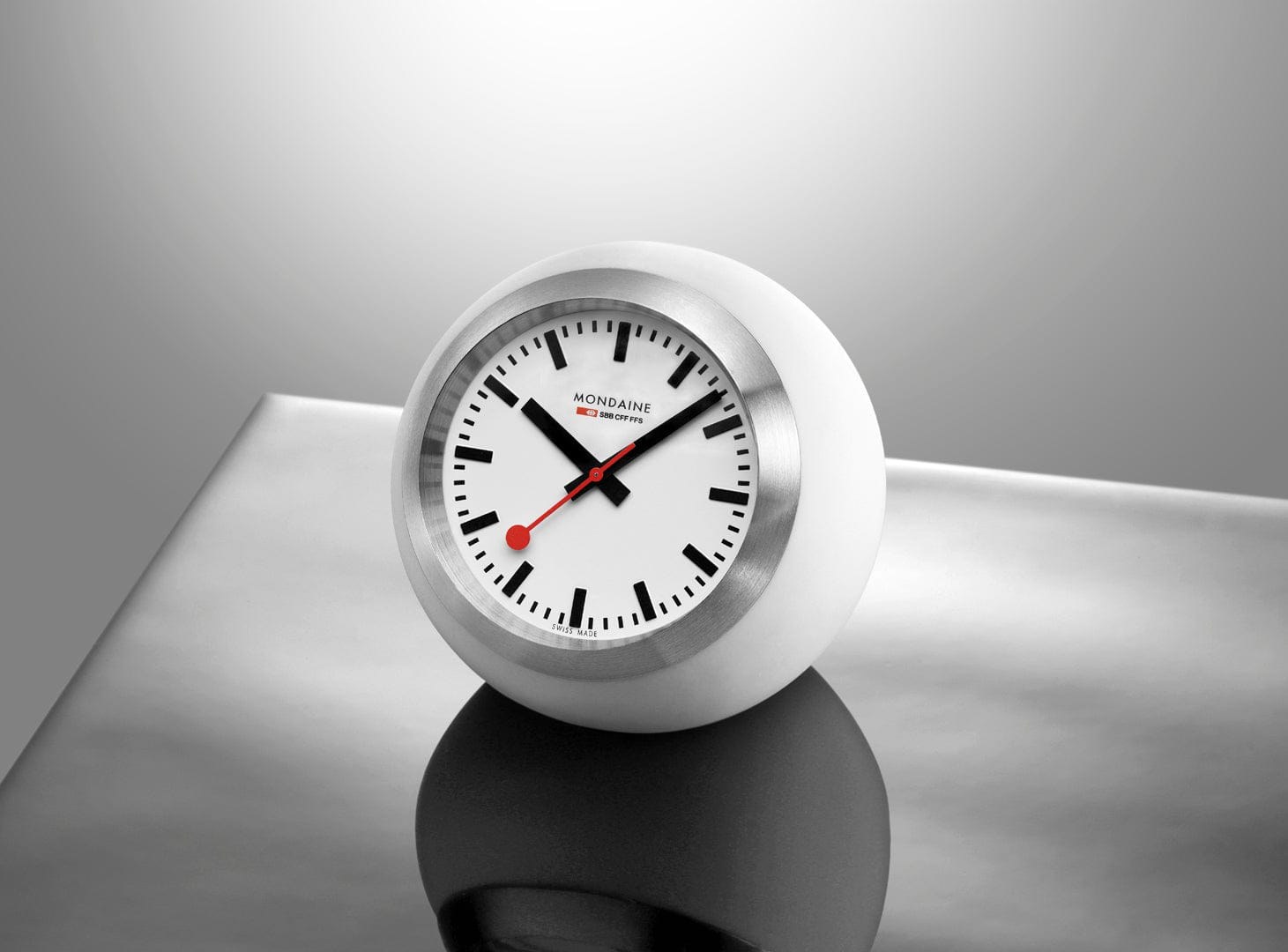 Mondaine Tischuhr Weiß - Clocks - 6 cm – Ansicht 5