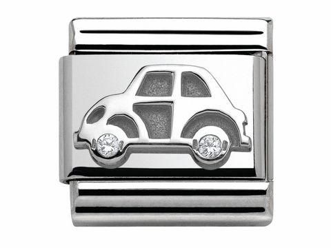 Das Bild zeigt ein Charm aus der Kollektion Classic SilverShine von Nomination. Es ist ein Auto-Motiv mit Zirkonia, elegant und modern gestaltet.