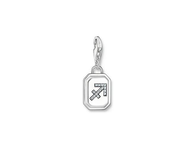 Charm-Anhänger von Thomas Sabo aus Silber mit geschliffenem Zirkonia, gestaltet mit dem Sternzeichen Schütze in einem eleganten, modernen Design. Ideal für persönliche Schmuckkollektionen.