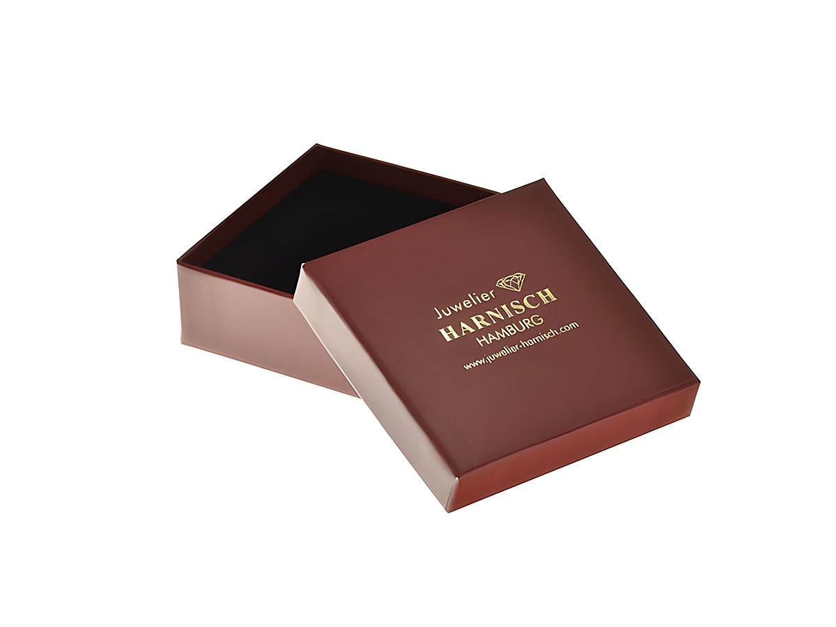 Geschenkschachtel viereckig rot schwarz 60 x 60 x 24 mm von Juwelier Harnisch, geöffnet, mit schwarzem Innenfutter, ideal für Schmuckpräsentation.