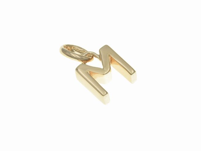 Anhänger aus poliertem Sterling Silber mit vergoldeter Oberfläche in Roségold, gestaltet in Form des Buchstabens M, Hersteller Juwelier Harnisch.