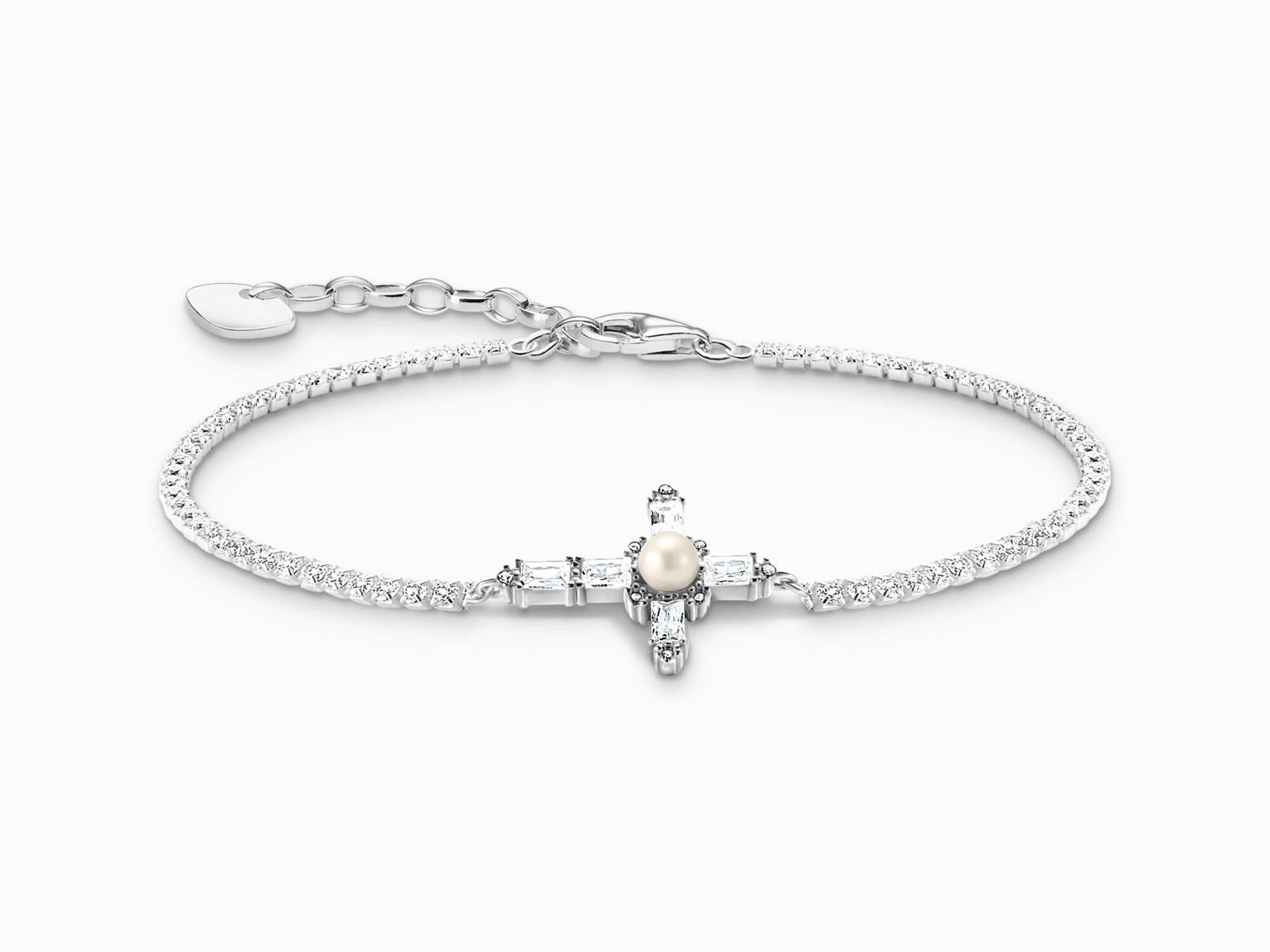 Kreuz Armband von Thomas Sabo aus Silber mit Süßwasserzuchtperle und Zirkonia, elegantes Design in Weiß, verstellbar von 16 bis 19 cm, ideal für besondere Anlässe.