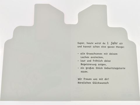 Geburtstagskarte mit einem niedlichen Bärchen und einem rosa Herz, hergestellt von Juwelier Harnisch, enthält liebevolle Geburtstagswünsche für ein erstes Jahr.