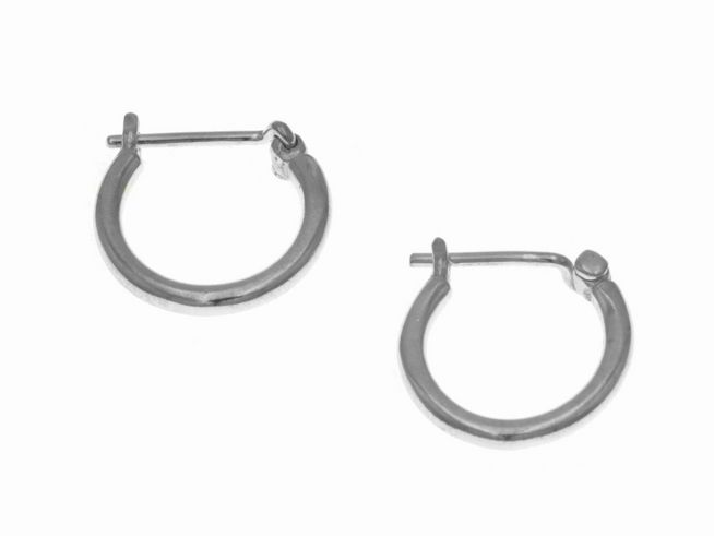Creolen rund aus Sterling Silber, poliert und schlicht, Hersteller Juwelier Harnisch, Durchmesser bis 15 mm. Ideal für jeden Anlass und zeitlos im Design.