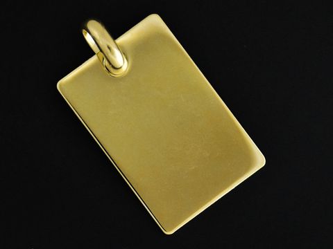 Gravurplatte aus Silber, viereckig und vergoldet, hergestellt von Juwelier Harnisch, schlichtes Design ohne Verzierung. Ideal zur Personalisierung durch Gravuren.