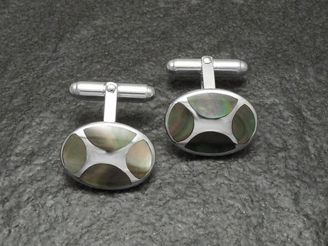 30064-0 Designer Manschettenknöpfe SILBER mit Perlmutt von Juwelier Harnisch, ausgestattet mit echtem Stein, elegant und stilvoll, ideal für gehobene Anlässe.