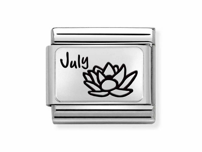 Edelstahl Charm Monatsblume Juli von Nomination Classic Silber mit Lotus-Blume und der Aufschrift Juli, ideal für Sternzeichen und Monatssteine.