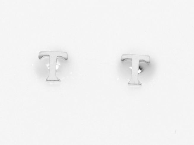 Ohrringe Ohrstecker Buchstabe T aus Silber 925 mit Initialien, Hersteller Juwelier Harnisch, stilvolle und elegante Ergänzung für jedes Outfit.