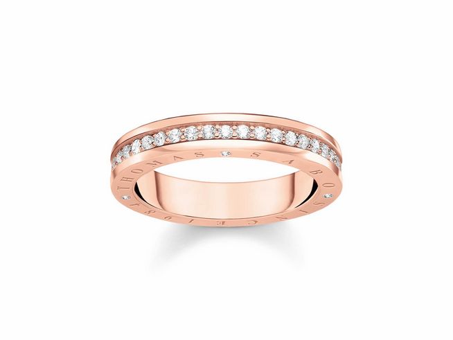 Silber vergoldeter Ring von Thomas Sabo in Roségold mit Zirkonia-Steinen in Weiß, Größe 56, elegantes Design mit eingraviertem Markennamen.