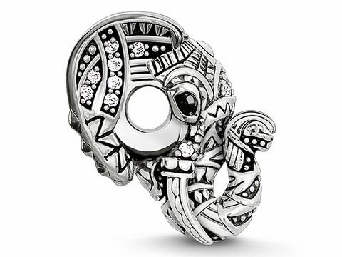 Karma Bead von Thomas Sabo in Form eines Elefanten aus geschwärztem Silber, verziert mit Onyx und Zirkonia, kunstvoll gestaltet und detailreich, ideal für individuellen Schmuck.