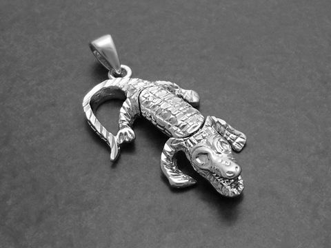 Krokodil Sterling Silber Anhänger beweglich rhodiniert, Hersteller Juwelier Harnisch, für Tierliebhaber geeignet. Ideal als modisches Accessoire oder Geschenk.
