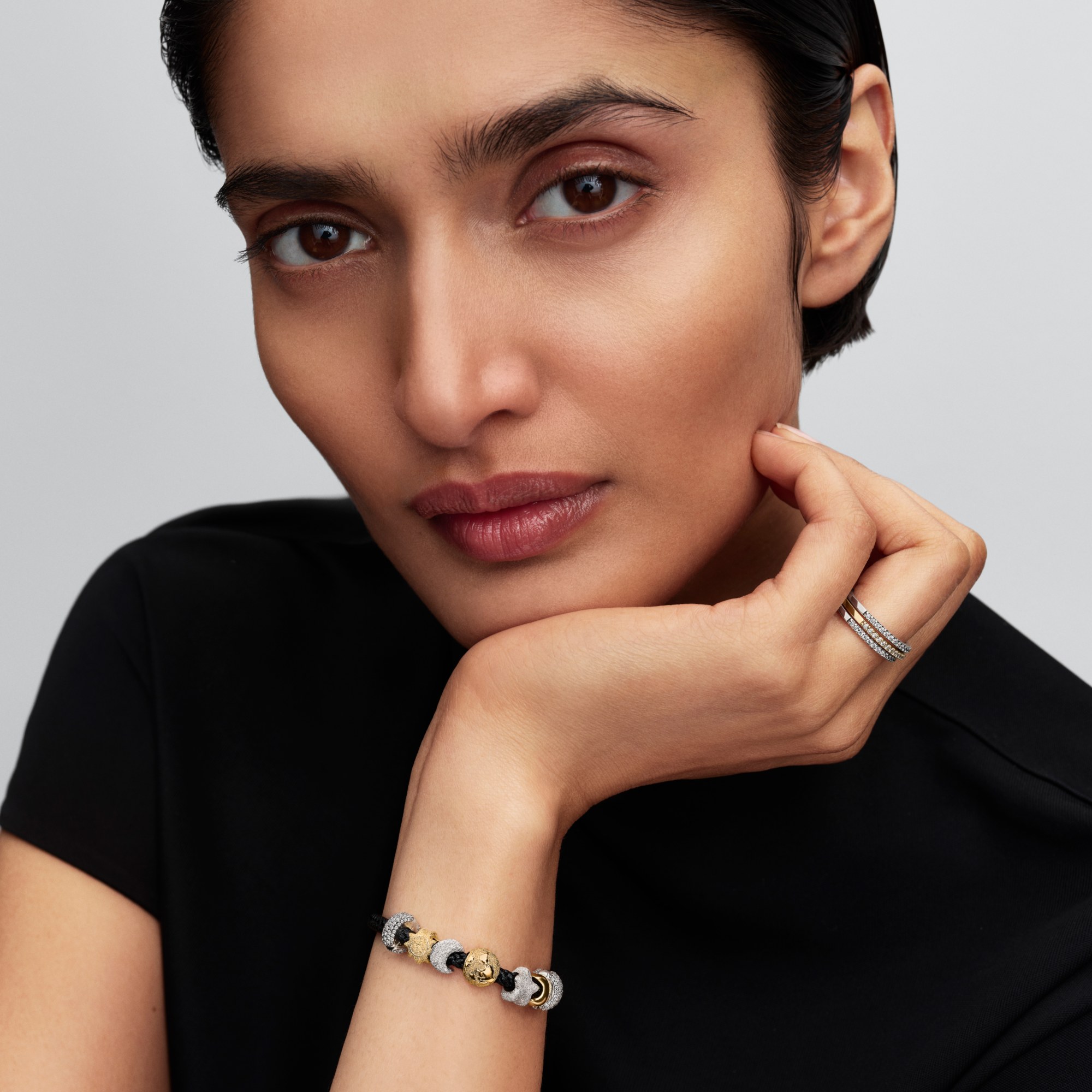 Pandora Schimmerndes schwarzes Kordelarmband - Gelbgold Vergoldung - Textilkordel - 16 cm – Ansicht 5