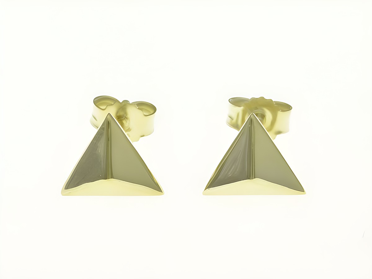 Dreieck Ohrstecker aus Sterling Silber, gelbgold vergoldet, hergestellt von Juwelier Harnisch, glänzendes Design in geometrischer Form. Ideal für stilvolle Akzente.