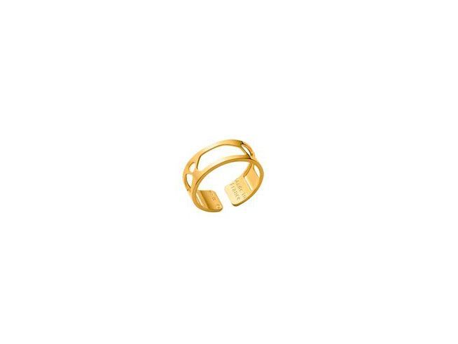 Goldfarbener Ring von Les Georgettes in der Größe 60-62 mit einem modernen Design und einer Breite von 8 mm. Ideal für stilvolle Akzente im Alltag oder besonderen Anlässen.