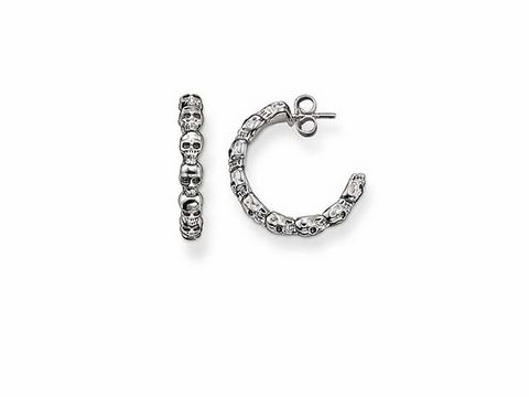 Thomas Sabo Sterling Silver CR588-001-12 Creolen Silber in Form von kleinen Totenköpfen, stilvolles Design aus hochwertigem Sterlingsilber, ideal für modebewusste Träger.