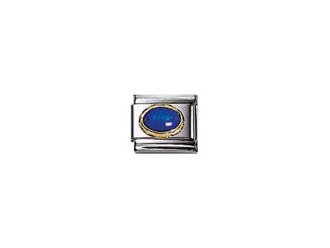 Nomination Classic Steine Oval Lapisazuli zeigt einen ovalen blauen Lapisazuli-Edelstein, umrahmt von einem goldfarbenen Element auf einem silbernen Modul für Armbänder.