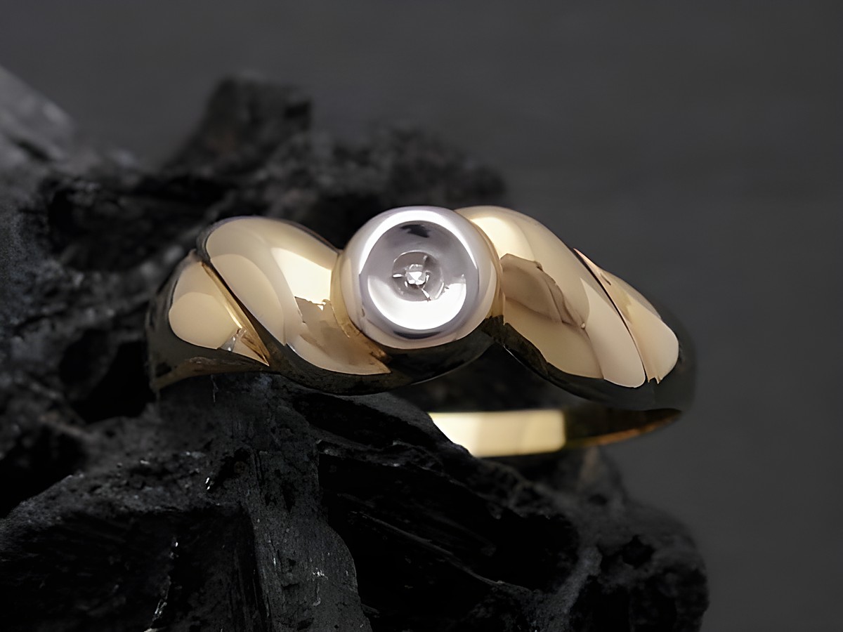 Gold Ring - unvergänglich - Gold 585 bicolor - Diamant - Goldring - Gr. 60,5, Hersteller: Juwelier Harnisch, über Gr. 60/19. Elegantes Design mit funkelndem Stein.