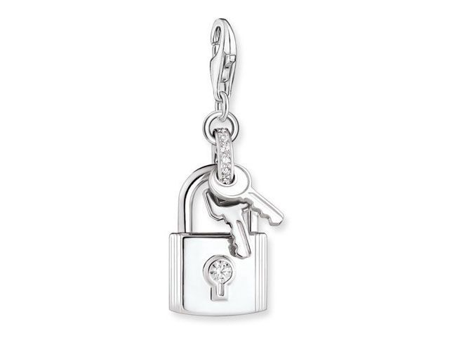 Thomas Sabo Charm-Anhänger in Form eines Schlosses mit Schlüssel aus Sterling Silber, dekoriert mit weißem Zirkonia, ideal für modische Akzente.