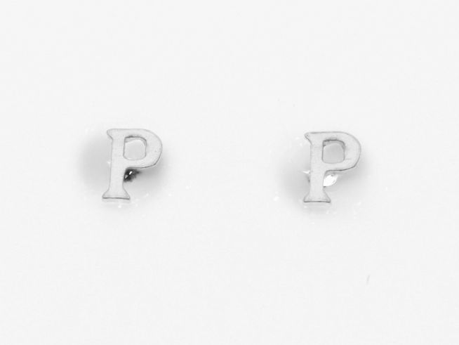 Ohrringe Ohrstecker Buchstabe P aus Silber 925 mit Initialien vom Hersteller Juwelier Harnisch, stilvoll und modern gestaltet, ideal für jeden Anlass.