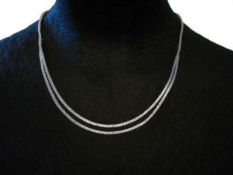 Silber Collier Kette - 2 reihig - Designerschmuck von Juwelier Harnisch, elegantes und zeitloses Design, geeignet für verschiedene Anlässe, mit weiteren Kettenmustern erhältlich.