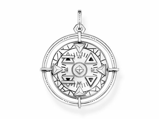 Anhänger von Thomas Sabo PE907-643-11 aus Sterling Silber mit geschwärztem Zirkonia, in Form eines Kompasses mit geometrischen Mustern und einer glänzenden Oberfläche.