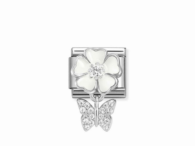 Charms von Nomination Classic Silber 331814 05 mit einer weißen Blume, einem Schmetterling aus Zirkonia und Emaille in Weiß, perfektes Accessoire für einen eleganten Look.