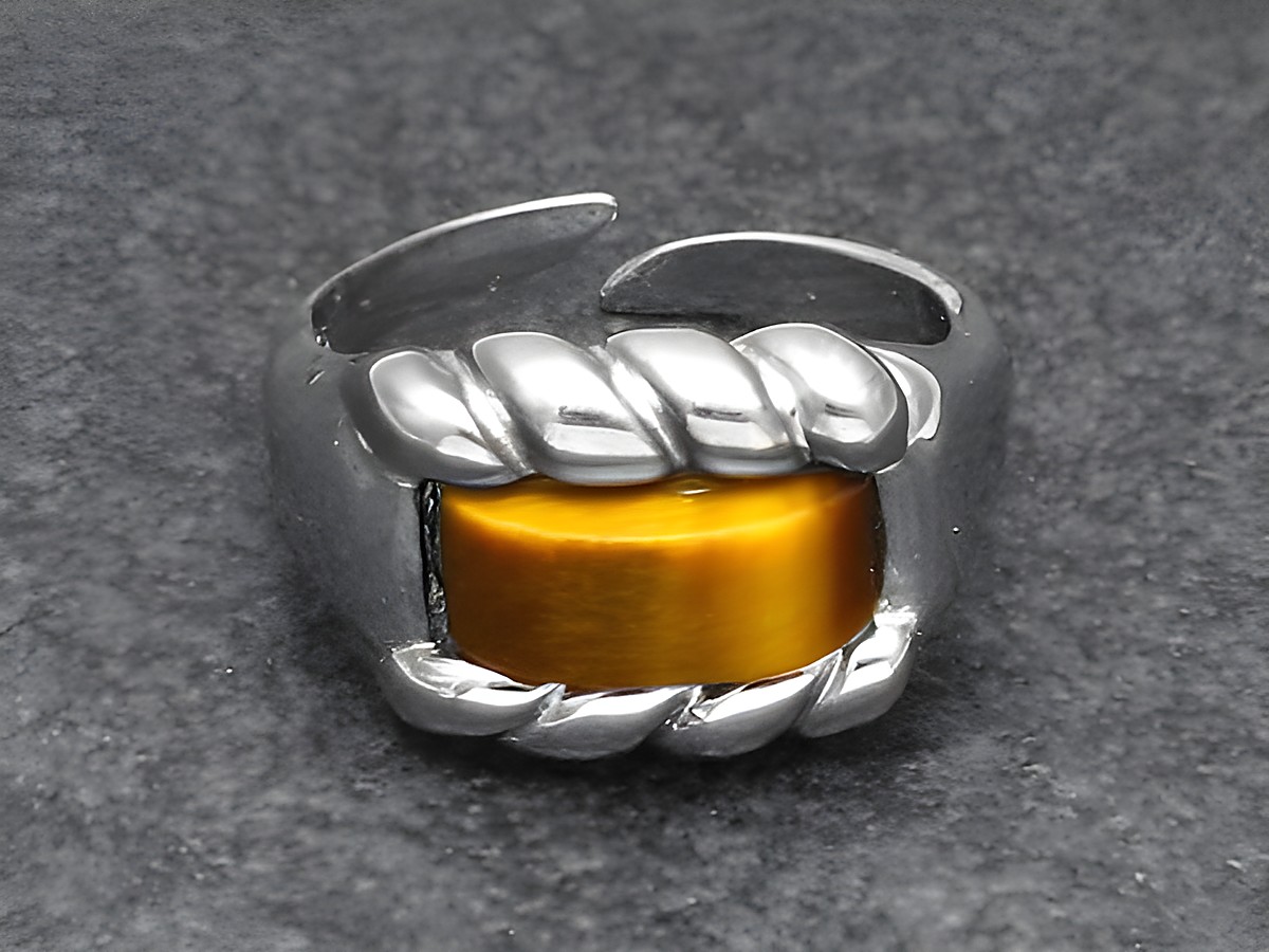 Silberring mit verstellbarer Größe und Tigeraugenstein, kunstvoll gestaltet, Hersteller Juwelier Harnisch, rhodiniertes Finish, ansprechendes und einzigartiges Design.