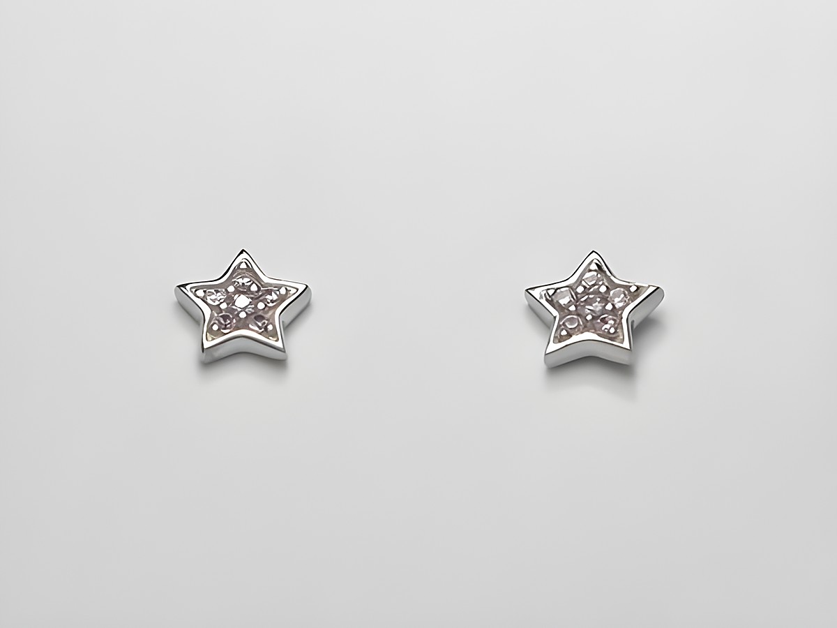Silber Ohrringe in Form von Sternen aus Sterling Silber mit niedlichen Zirkonias in rosa, Hersteller Juwelier Harnisch, ideal für jeden Anlass.
