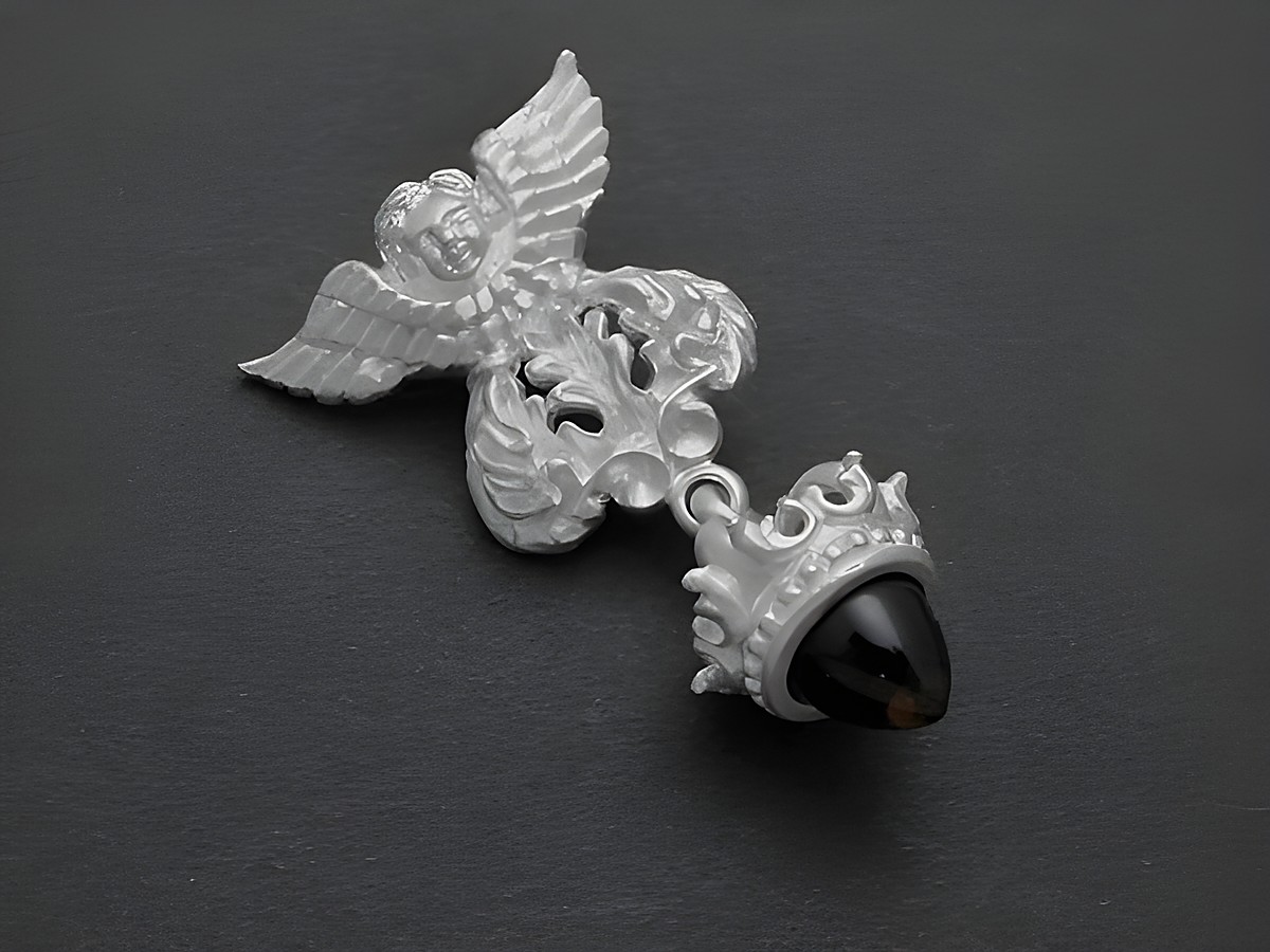Silber Anhänger in Engel-Form mit glamourösen Details und einem Rauchquarz, Hersteller: Juwelier Harnisch, ideal für besondere Anlässe.
