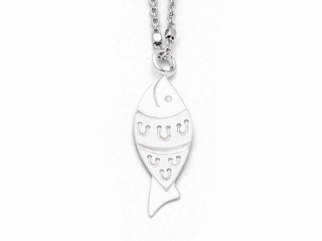 Sterling Silber Anhänger in Form eines Fischs, mit dekorativen Mustern. Der Anhänger hängt an einer feinen Kette, ideal für eleganten Schmuck. Hersteller ist DUR.