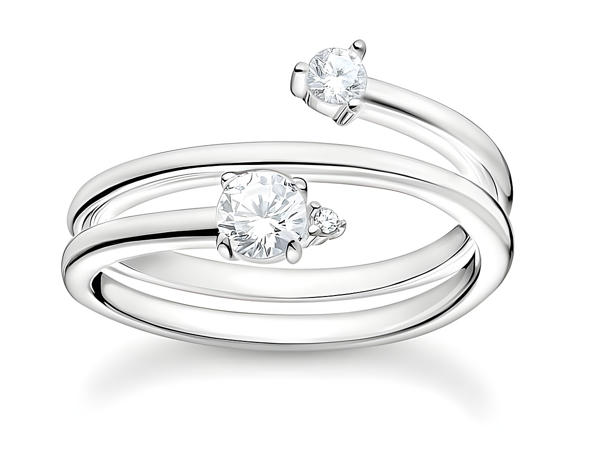 Charming Ring von Thomas Sabo aus Sterling Silber mit weißen Zirkonia in Gr. 58, präsentiert zwei geschwungene Ringe, einer mit großem und einer mit kleinem Stein.