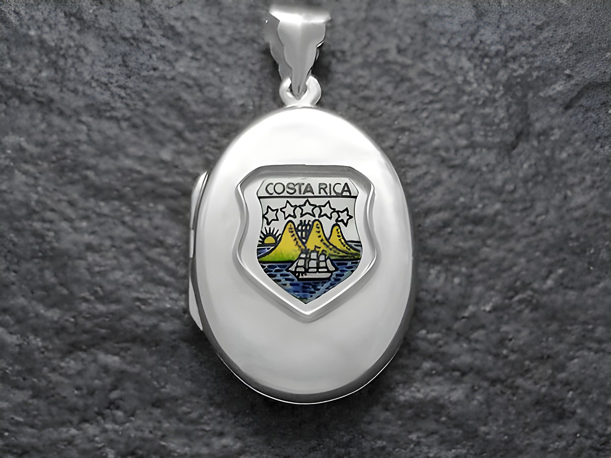 Silbernes Medaillon mit dem Wappen von Costa Rica, farbenfroh gestaltet und in ovaler Form, hergestellt von Juwelier Harnisch, ideal für Sammler und Liebhaber von Costa Rica.