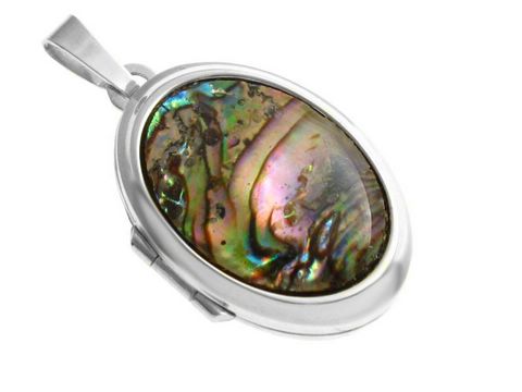 Perlmutt Cabochon in einem ovalen Medaillon aus Weißgold 585, bunt schimmernd, elegant gestaltet, Hersteller Juwelier Harnisch. Ideal für besonderen Schmuck.