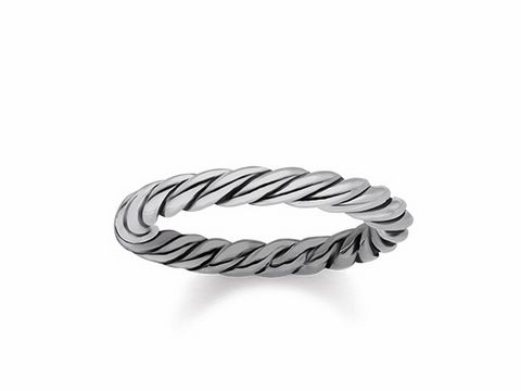Thomas Sabo Ring TR2133-637-21-54 in Kordeloptik, zeitloses Design, gefertigt aus hochwertigem Material, Größe 54, ideal für stilvolle Akzente im Alltag.