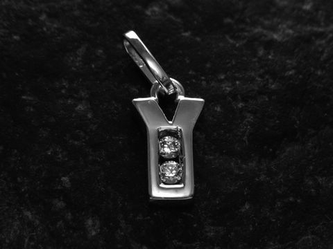 Y Buchstaben Initialen Anhänger Silber rhod. mit Zirkonia, Hersteller Juwelier Harnisch, geschmackvolles Design, ideal für persönliche Geschenke oder Schmucksammlung.