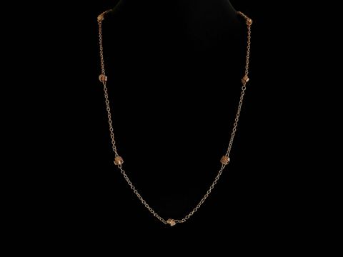Lange Kette XXL vergoldet mit Rundankern und Knotenelementen, 67 cm, gefertigt vom Juwelier Harnisch, ideal für elegante Anlässe, zeitloses Design in hochwertiger Ausführung.