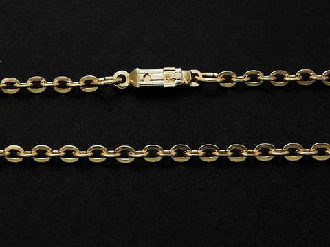 Goldfarbene Kette aus 3,1 x 3,1 mm Gliedern mit einer Länge von 71,5 cm, Hersteller Juwelier Harnisch, ideal als elegantes Schmuckstück für verschiedene Anlässe.