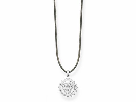 Silberne Kette von Thomas Sabo mit einem runden Anhänger in Form einer Blume, Länge 80 cm, schönes Design und elegantes Erscheinungsbild für stilvolle Outfits.