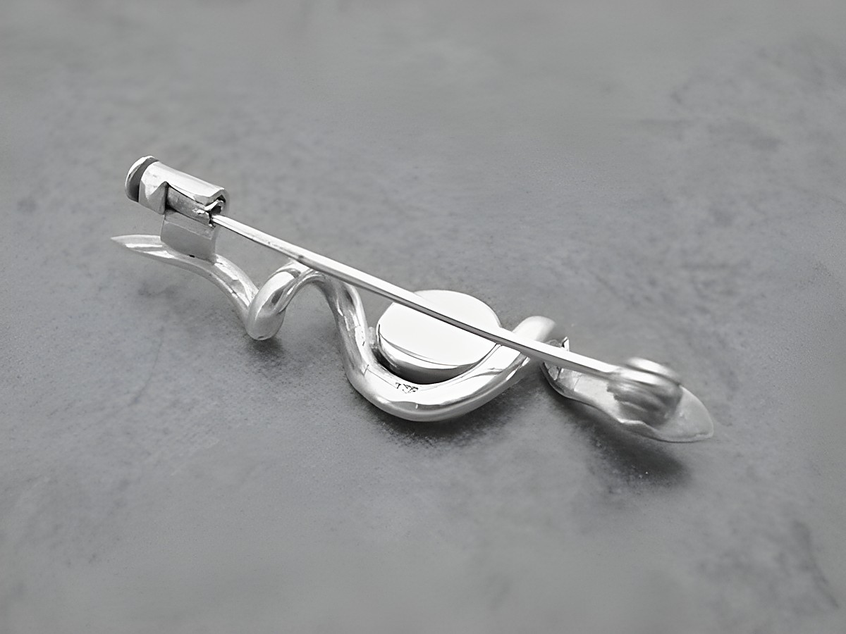 Silber Brosche in Form einer Schlange mit tierischem Design und Opal, Hersteller Juwelier Harnisch, ideale Brosche für stilvolle Akzente. – Ansicht 2