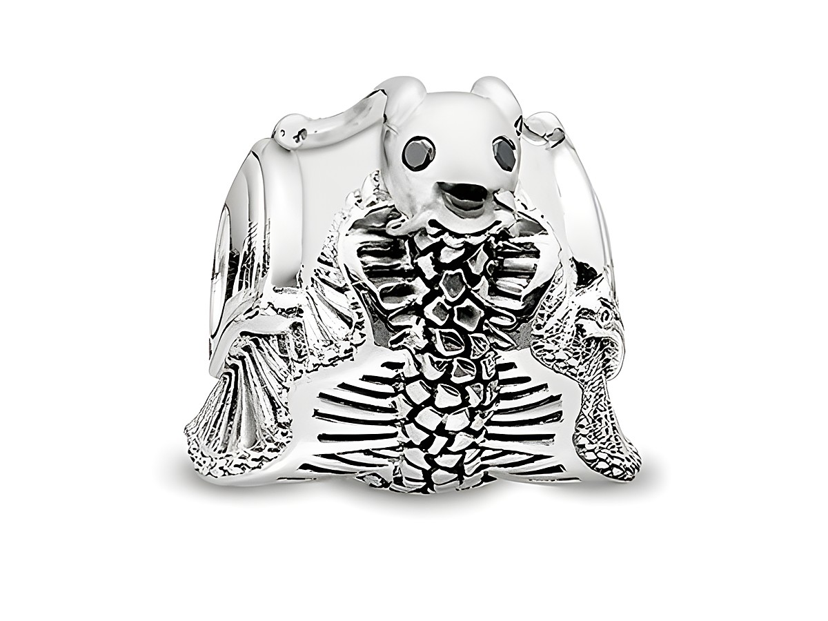Blick auf charmante Thomas Sabo KARMA BEADS Schnecke aus Silber mit geschwungenem Design, besetzt mit Jade und weißen Zirkonia-Steinen, für stilvolle Schmuckstücke ideal.