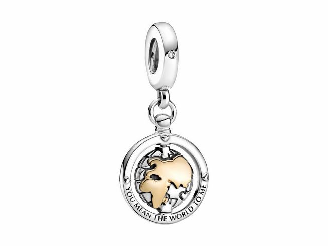 Pandora Charm Anhänger in Bicolor aus Sterling Silber und Gold 585 mit Weltkugel-Design und Zirkonia, beschriftet mit "YOU MEAN THE WORLD TO ME".